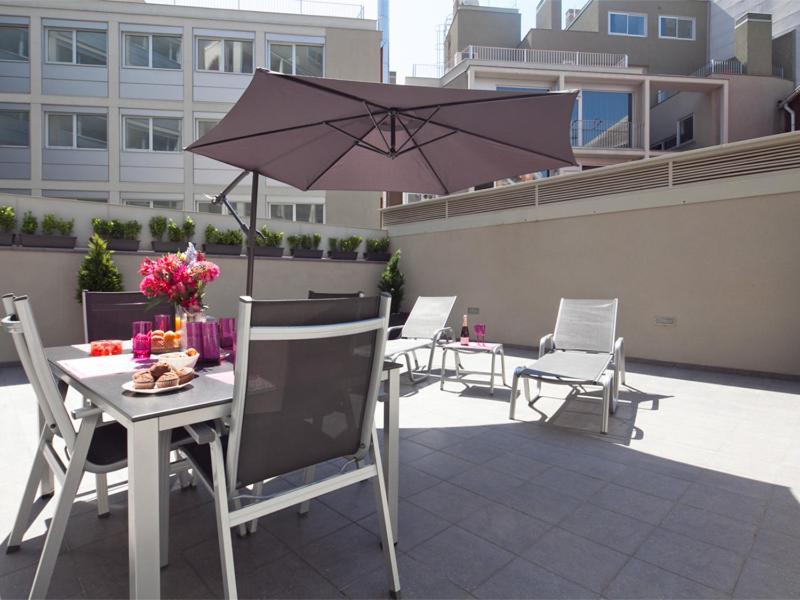 Charmsuites Paralel Barcelona Exterior photo