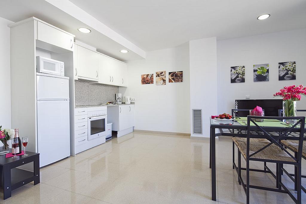 Charmsuites Paralel Barcelona Room photo